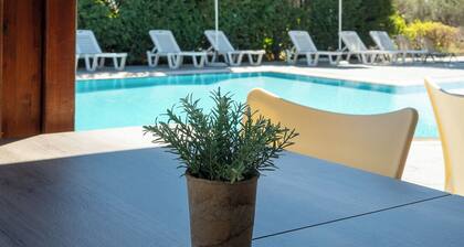 Triantafillas Suites