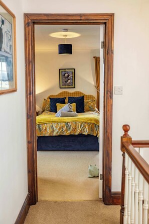 Interior - Hall House  3 Bedroom House St Florence (Saint Florence)