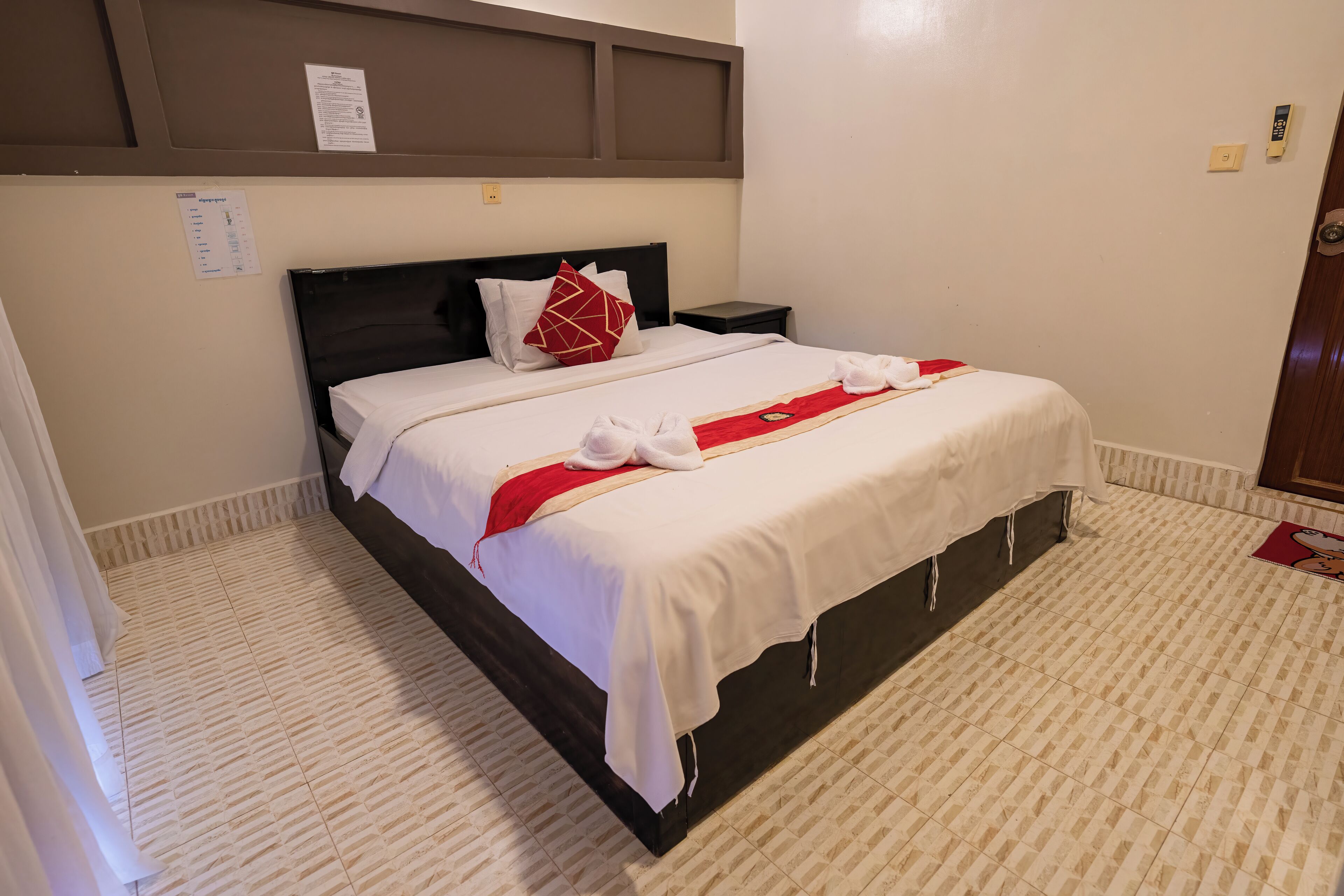 Standard Double Room, 1 King Bed, Pool View | Desk, free WiFi, bed sheets