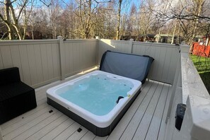 小屋 | 室外 SPA 浴池