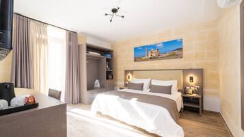 Double Room, Balcony | In-room safe, desk, free WiFi, bed sheets