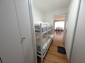 WiFi - Cozy studio 4 pers with balcony - Near slopes, pets allowed, parking included (Montgenèvre)