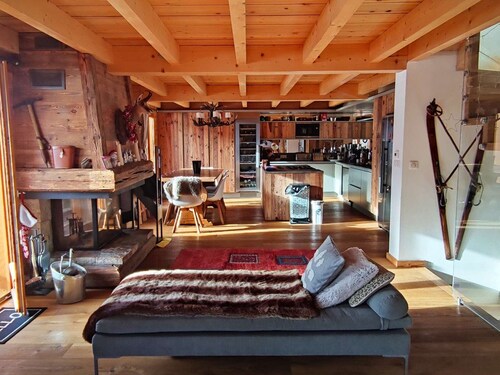 Chalet haut de gamme avec cheminée et parking, 5 chambres