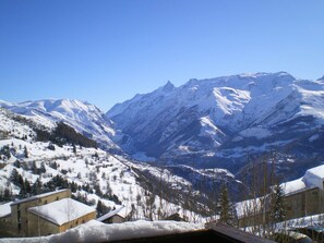 View from property - Studio cabin at the slopes with balcony and free parking (Auris)