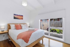 2 chambres, fer et planche à repasser, lit de bébé portatif, Wi-Fi