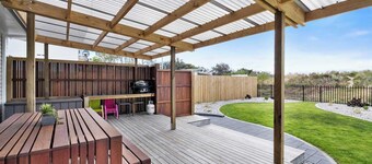 Beachfront Getaway with Modern Amenities & Comfort.