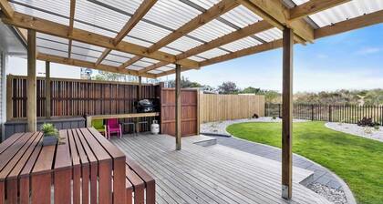 Beachfront Getaway with Modern Amenities & Comfort.