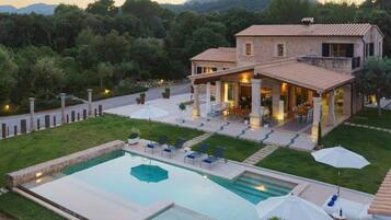 House | Pool