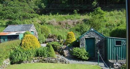 Tre-Allt Gorgeous Cottage
