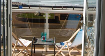Sunset Bay Beach House in Tywyn