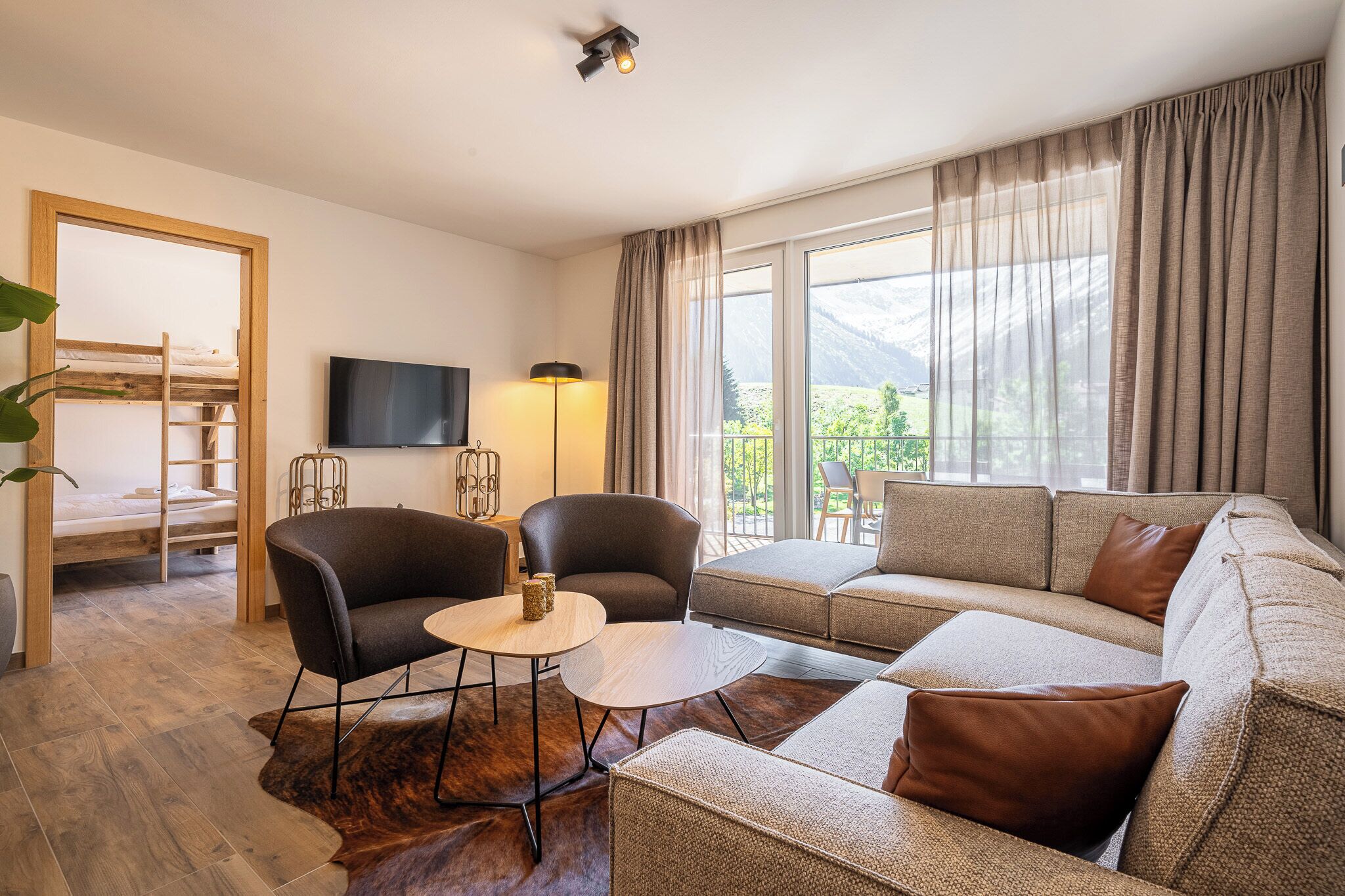 TOP 5 | Oppholdsområde | En 30-tommers smart-TV med digitale kanaler