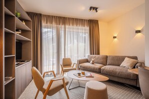 TOP 2 | Living area