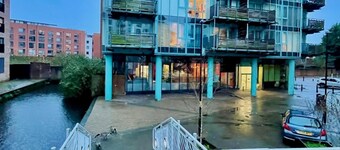 Birmingham City Apartment With 3 Bedrooms