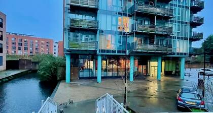 Birmingham City Apartment With 3 Bedrooms