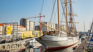 Unclassified image, 4 of 38, button - Comfy City Stay Near Sea (Ostend)