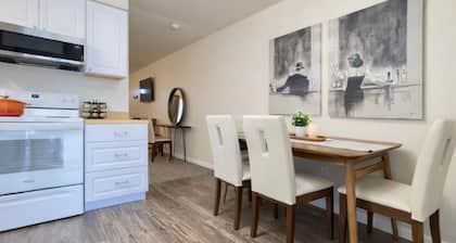 Stylish new 2BR near downtown Olympia with king bed, full kitchen, parking, and walkable location.