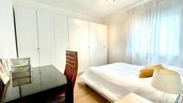 2 chambres, fer et planche Ă repasser, Wi-Fi, draps fournis