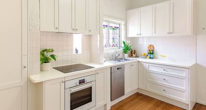 Sand & the City - 4pm check out on Sundays*