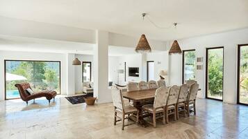 Villa | Restauración