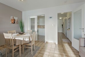 Apartment | Dining - Apartment in Blankenberge Near Belgium Pier (Blankenberge)
