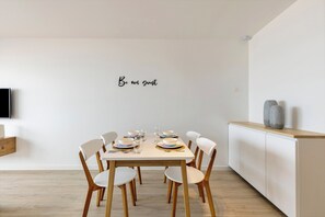 Apartment | Dining - Apartment in Blankenberge by the Sea (Blankenberge)