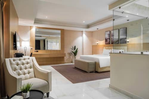 In-room safe, laptop workspace, soundproofing, free WiFi
