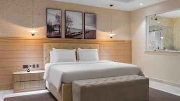 In-room safe, laptop workspace, soundproofing, free WiFi