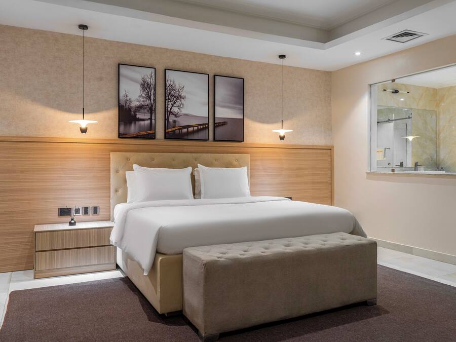 Zimmersafe, schallisolierte Zimmer, kostenloses WLAN, Bettwäsche