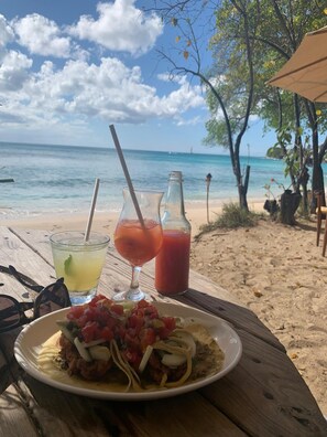 Apartment - The Art Studio 12 Beachfront Apartment Barbados (Holetown)
