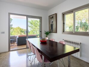 House | Dining