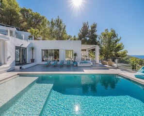 Villa | Pool | Outdoor pool