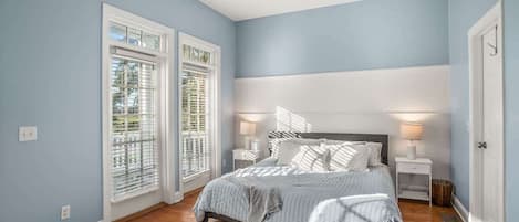 4 bedrooms, iron/ironing board, free WiFi, bed sheets