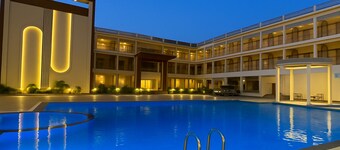 Nirvana Grand Hotel & Resort