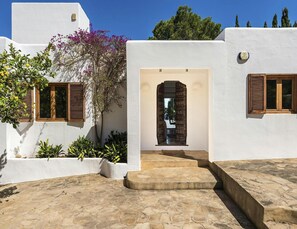 Villa | Reception - Magnificent Villa With sea Views (Santa Eulalia del Rio)