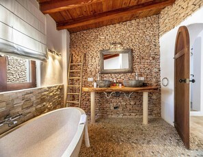 Villa | Bathroom | Hair dryer - Magnificent Villa With sea Views (Santa Eulalia del Rio)