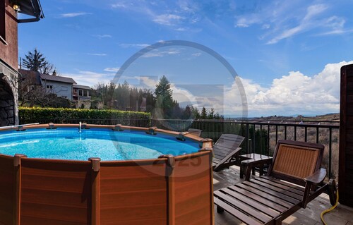 Gorgeous home in Plesivica with sauna