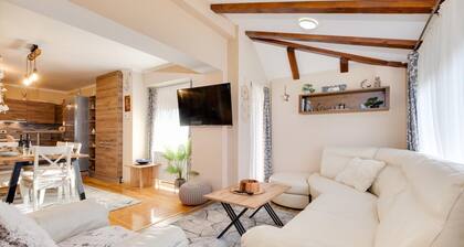 Stunning home in Plesivica with sauna