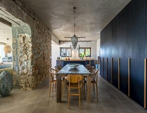 Huvila | Ruokailu