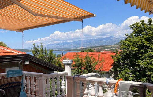 Stunning apartment in Gornji Karin