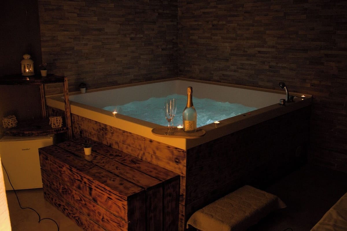 Royal Room, 1 Bedroom | Private spa tub