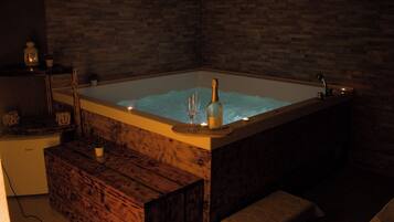 Royal-Zimmer, 1 Schlafzimmer | Eigener Whirlpool