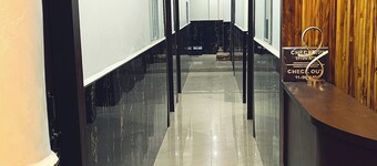 taj plaza paying guest house