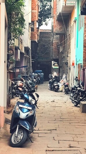 Front of property - taj plaza paying guest house (Varanasi)
