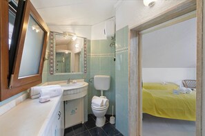 Family Villa, Multiple Bedrooms, 2 Bathrooms (Salento Sweet Home Sea View) | Bathroom - Salento Sweet Home Sea View (Lecce)