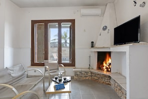 Perhehuvila, 4 makuuhuonetta, 2 kylpyhuonetta (Salento Sweet Home Sea View) | Oleskelualue | Televisio
