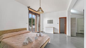 Vila família, vários quartos, 2 banheiros (Salento Sweet Home Sea View) | 4 quartos, Wi-Fi de cortesia, roupa de cama