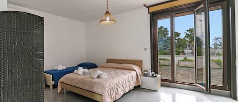 Villa familiar, varias habitaciones, 2 baños (Salento Sweet Home Sea View) | 4 dormitorios, wifi gratis, ropa de cama
