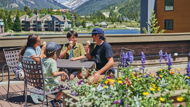 Condo, 1 Bedroom | Outdoor dining - Beautiful Renovated 1br Lakeside Condo 1 Bedroom Condo (Keystone)