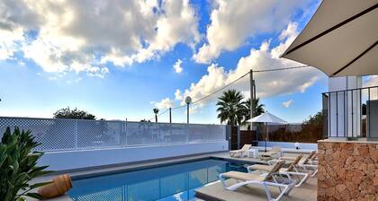 Amazing Villa Near Ibiza Town