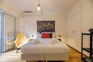 1 habitación, tabla de planchar con plancha, wifi y ropa de cama 